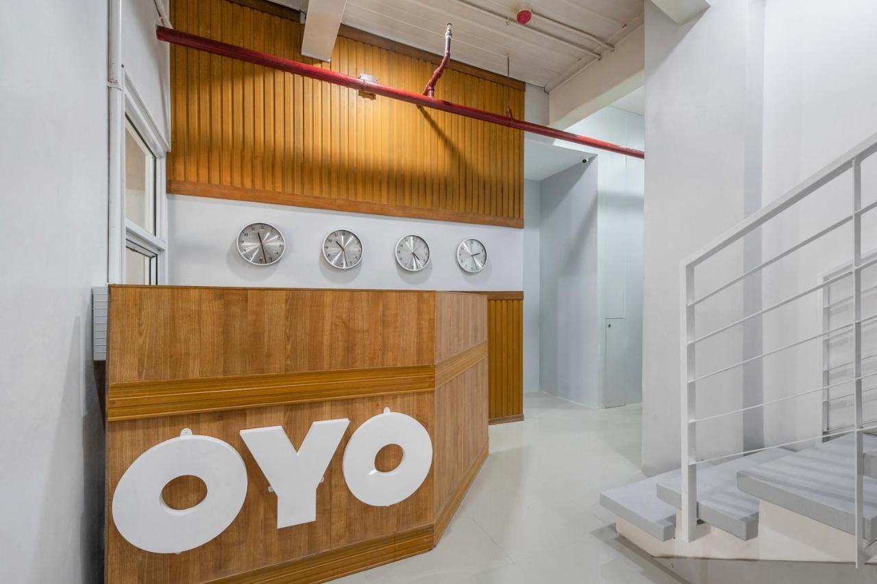 Super Oyo 515 Finnex Hotel Mandaluyong Exterior foto